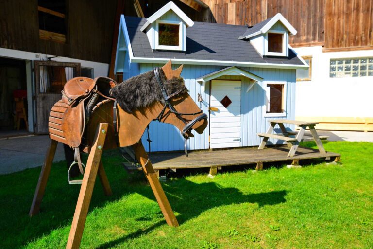 Kleines Spielhaus Im Innenhof